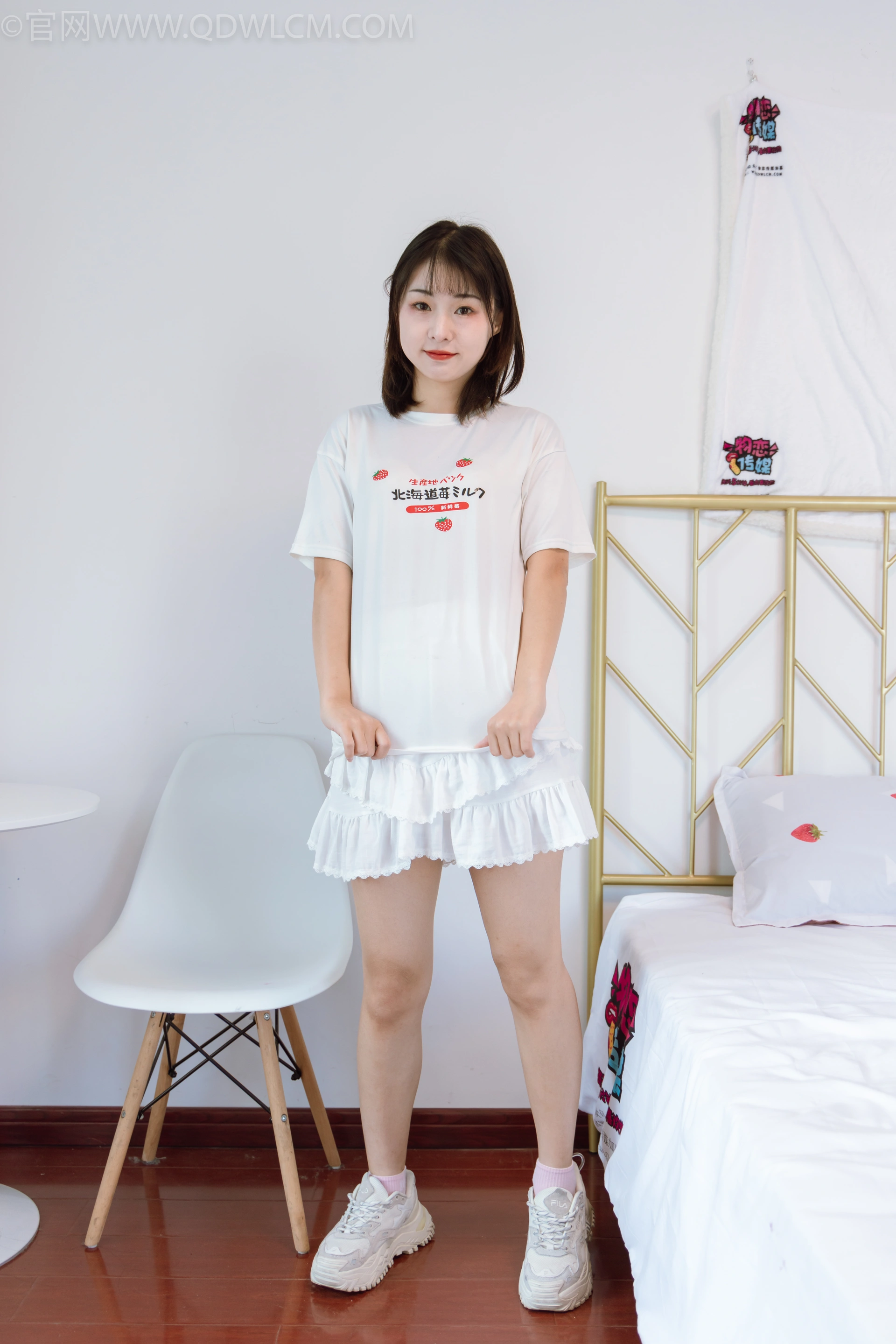 物恋传媒 NO.1019 月心-运动鞋、棉袜、裸足 1